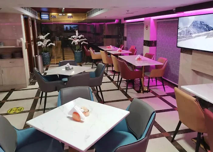 Saffron Hotel