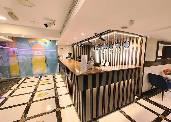 Saffron Hotel